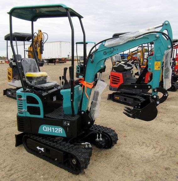 E-646 2025 CFG Industrial Mini Excavator