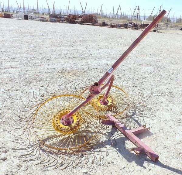 E-577 Hay Rake