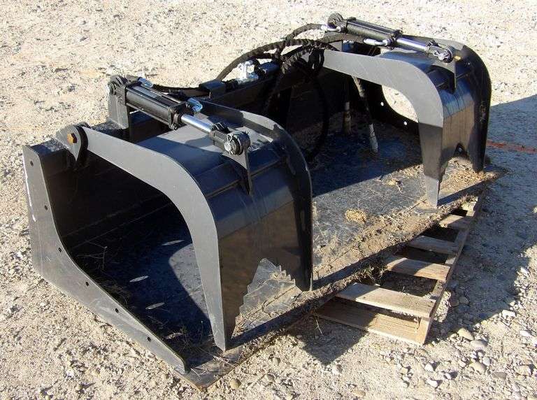 E-856 Wolverine Skid Steer Grapple Bucket