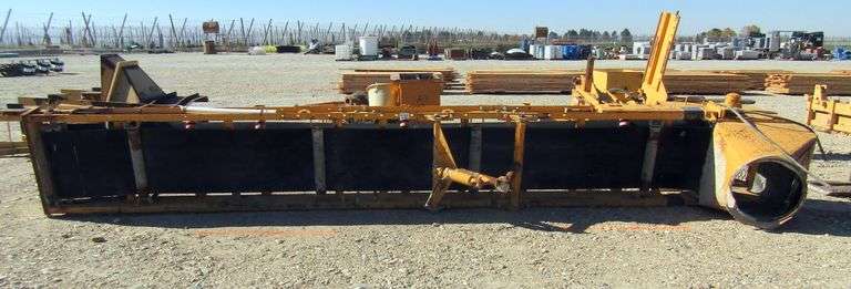 E-921 Curbing Machine Attachment