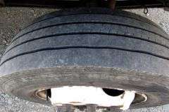 E-908  2008 Ford F-650 Roll Back Truck