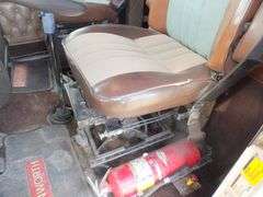 E-388  1990 Kenworth T600 Truck Tractor