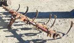 E-1037  3-Point Chisel Plow