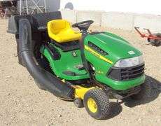 E-573 John Deere LA115 Riding Lawn Mower