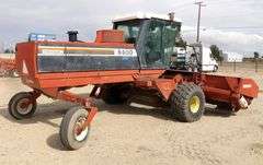E-426 Heston 8400 Swather