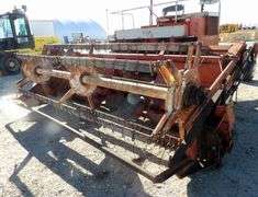 E-902 International 275 Swather