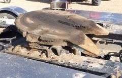 E-1063 2013 Peterbilt 367 4 Axle Truck Tractor