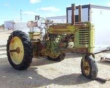 E-1051 1951 John Deere G Tractor