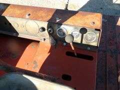 E-902 International 275 Swather