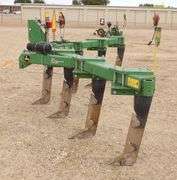 E-112 John Deere 915 V Ripper