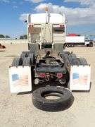 E-388  1990 Kenworth T600 Truck Tractor