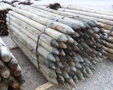 E-612 Wooden Fence Posts