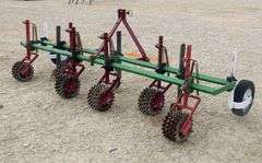 E-111  3-Point Crust Breaker