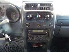 E-1039  2004 Nissan Pickup