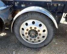 E-1063 2013 Peterbilt 367 4 Axle Truck Tractor