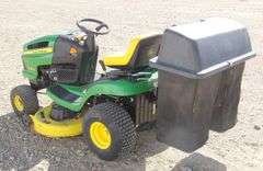 E-573 John Deere LA115 Riding Lawn Mower