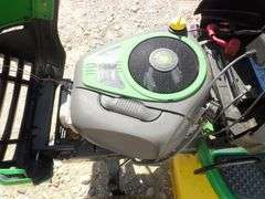 E-573 John Deere LA115 Riding Lawn Mower