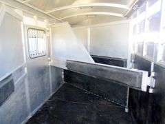 E-660 2001 Cherokee 24' LQ Horse Trailer