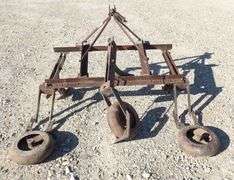 E-670 3-Point Corrugator