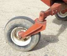 E-426 Heston 8400 Swather