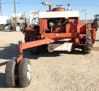 E-902 International 275 Swather