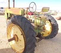 E-1051 1951 John Deere G Tractor