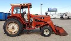 E-564 1969 Allis Chalmers 190 w/Loader