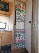 E-660 2001 Cherokee 24' LQ Horse Trailer