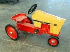 E-1120  Case Pedal Tractor