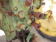 E-1051 1951 John Deere G Tractor