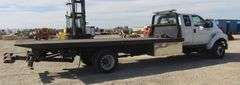 E-908  2008 Ford F-650 Roll Back Truck