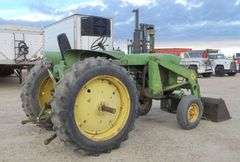 E-1124 1961 John Deere 3010 Tractor W/Loader