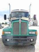 E-388  1990 Kenworth T600 Truck Tractor