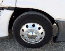 E-424 2012 Freightliner Cascadia Truck Tractor