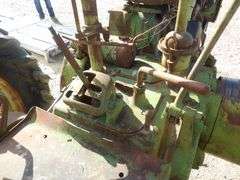 E-1051 1951 John Deere G Tractor