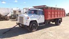 E-1062 1977 IH Loadstar 1600 Dump Truck