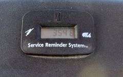 E-573 John Deere LA115 Riding Lawn Mower