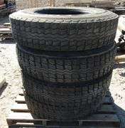 E-393 Semi Tires (7)