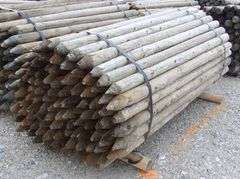 E-611 Wooden Fence Posts