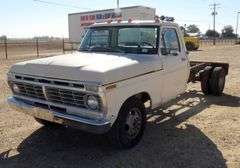 E-298 1974 Ford F350 Cab & Chassis