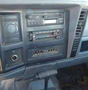 E-1129 1995 Jeep Cherokee