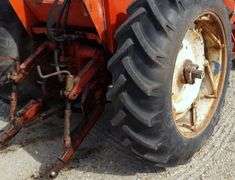 E-564 1969 Allis Chalmers 190 w/Loader