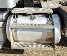 E-1063 2013 Peterbilt 367 4 Axle Truck Tractor