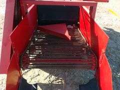 E-105 Parma 3-Point Onion Handler