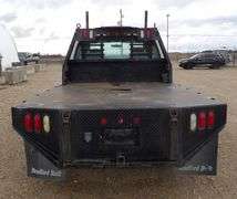 E-173 2004 Ford F-250 Extended Cab Flatbed Pickup