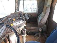 E-1188 1986 Freightliner Truck