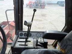 E-426 Heston 8400 Swather