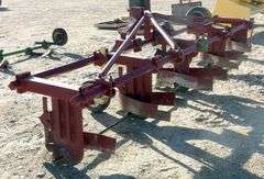 E-101  Parma 3-Point Onion Lifter