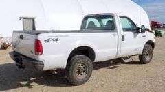 E-736  2001 Ford F-250 Pickup
