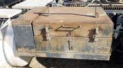 E-1063 2013 Peterbilt 367 4 Axle Truck Tractor